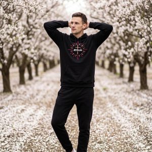 hanorac brodat cu Isus